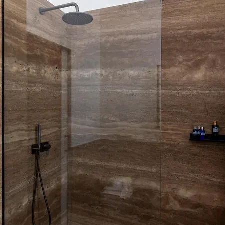 Le Di Andrea - Luxe Apartment Rom
