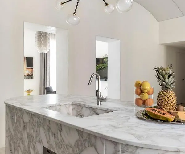 Le Di Andrea - Luxe Apartment *